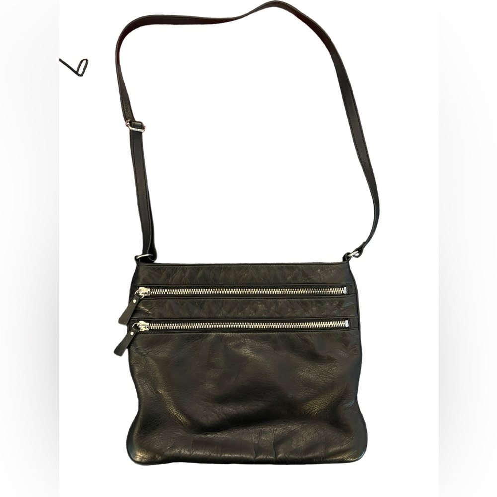 Margot Black Leather Messenger Style Crossbody Bag‎